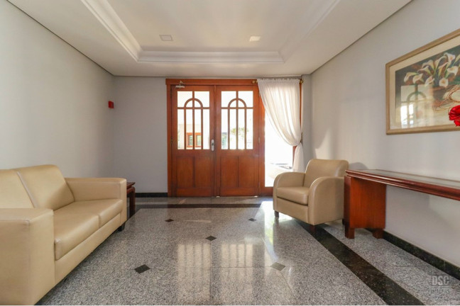 Imagem Apartamento com 3 Quartos à Venda, 130 m² em Santana - Porto Alegre Imagem Apartamento com 3 Quartos à Venda, 130 m² em Santana - Porto Alegre
