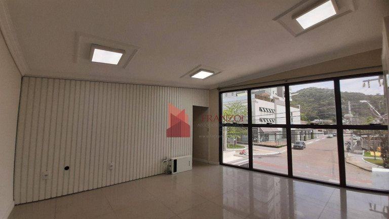 Imagem Sala Comercial para Alugar, 55 m² em Centro - Itajaí Imagem Sala Comercial para Alugar, 55 m² em Centro - Itajaí
