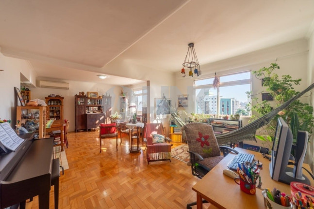 Imagem Apartamento com 2 Quartos à Venda, 95 m² em Menino Deus - Porto Alegre