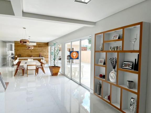 Imagem Casa com 4 Quartos à Venda, 500 m²