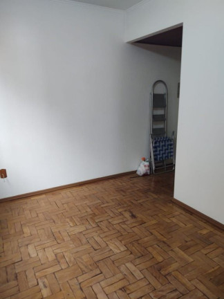 Imagem Imóvel com 2 Quartos à Venda, 51 m² em São Sebastião - Porto Alegre Imagem Imóvel com 2 Quartos à Venda, 51 m² em São Sebastião - Porto Alegre