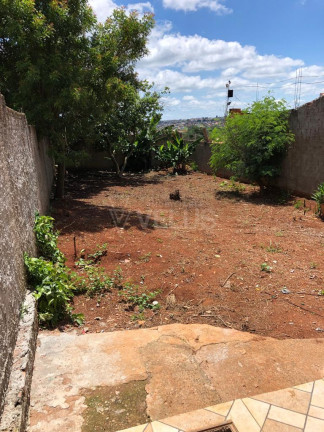 Imagem Casa com 2 Quartos à Venda, 306 m² em Vila Belo Horizonte - Itapetininga