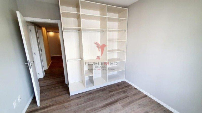 Imagem Apartamento com 3 Quartos à Venda, 121 m² em Centro - Balneário Camboriú Imagem Apartamento com 3 Quartos à Venda, 121 m² em Centro - Balneário Camboriú