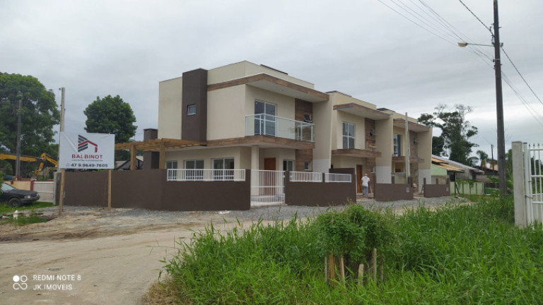 Imagem Sobrado com 3 Quartos à Venda, 101 m² em Balneário Cambiju - Itapoá Imagem Sobrado com 3 Quartos à Venda, 101 m² em Balneário Cambiju - Itapoá