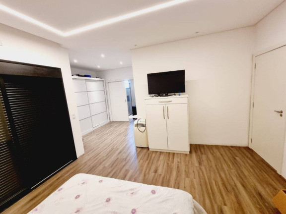 Imagem Casa com 3 Quartos à Venda, 300 m² em Piracangaguá - Taubaté Imagem Casa com 3 Quartos à Venda, 300 m² em Piracangaguá - Taubaté
