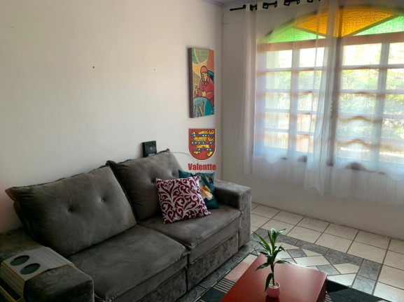 Imagem Casa com 3 Quartos à Venda, em Balneário - Florianópolis Imagem Casa com 3 Quartos à Venda, em Balneário - Florianópolis