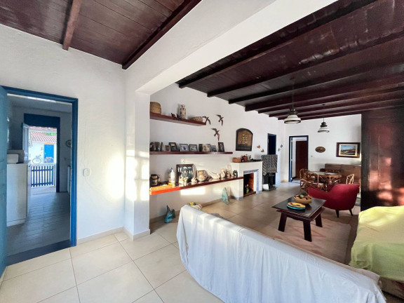 Imagem Casa com 8 Quartos à Venda, em Balneario São Pedro - São Pedro Da Aldeia Imagem Casa com 8 Quartos à Venda, em Balneario São Pedro - São Pedro Da Aldeia