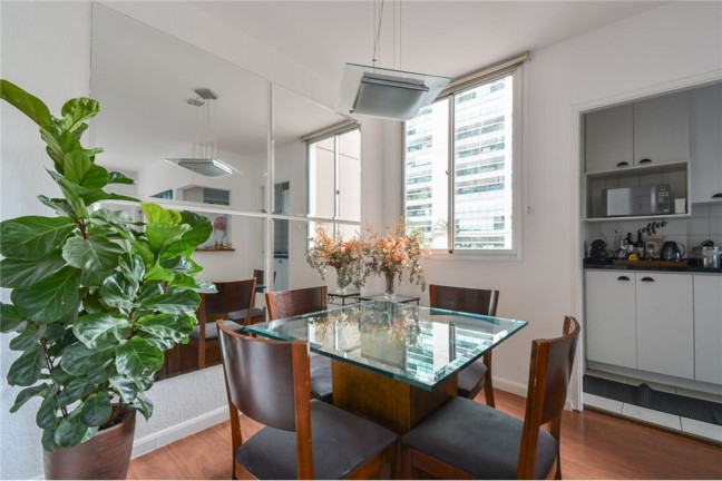 Imagem Apartamento com 2 Quartos à Venda, 70 m² em Moema - São Paulo Imagem Apartamento com 2 Quartos à Venda, 70 m² em Moema - São Paulo