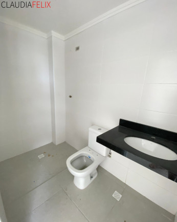 Imagem Imóvel com 2 Quartos à Venda, 93 m² em Guilhermina - Praia Grande Imagem Imóvel com 2 Quartos à Venda, 93 m² em Guilhermina - Praia Grande