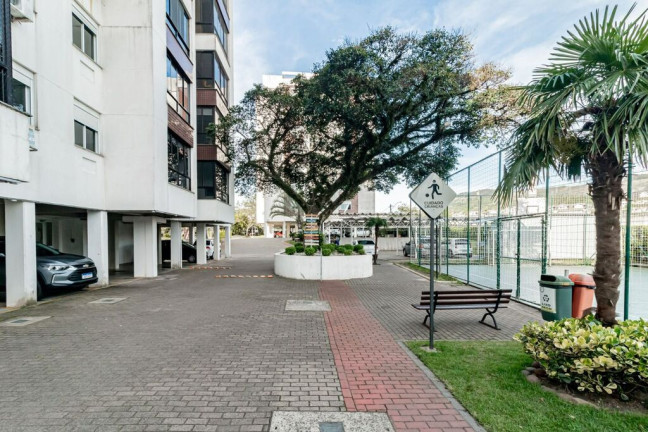 Imagem Apartamento com 3 Quartos à Venda, 84 m² em Jardim Botânico - Porto Alegre Imagem Apartamento com 3 Quartos à Venda, 84 m² em Jardim Botânico - Porto Alegre