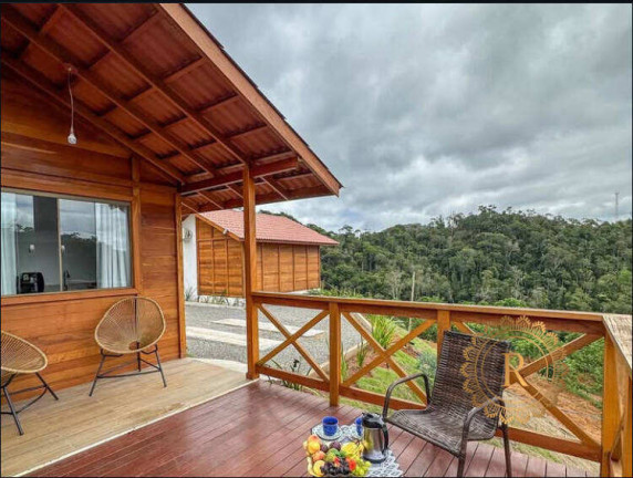 Imagem Imóvel com 1 Quarto para Alugar, 30 m² em Santa Isabel - Domingos Martins Imagem Imóvel com 1 Quarto para Alugar, 30 m² em Santa Isabel - Domingos Martins