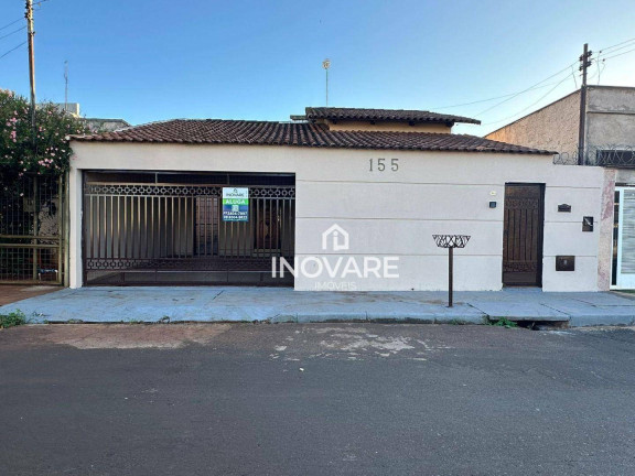 Casa com 3 Quartos à Venda, 172 m² em Centro - Itumbiara