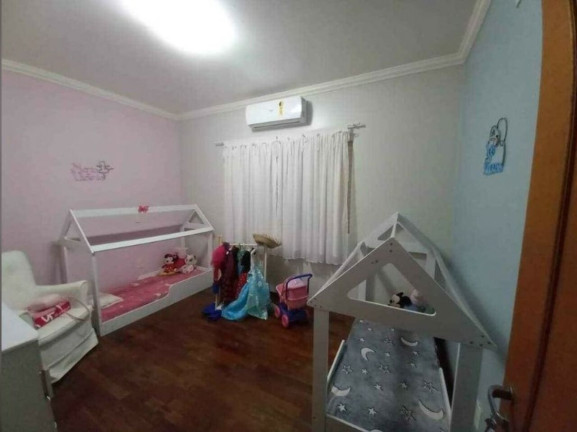 Imagem Casa com 5 Quartos à Venda, 350 m² em Vila Cremer - Areiópolis Imagem Casa com 5 Quartos à Venda, 350 m² em Vila Cremer - Areiópolis