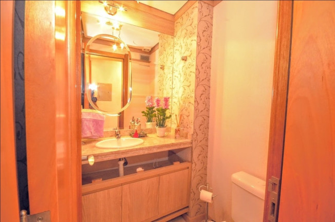 Imagem Apartamento com 3 Quartos à Venda, 124 m² em Petrópolis - Porto Alegre Imagem Apartamento com 3 Quartos à Venda, 124 m² em Petrópolis - Porto Alegre