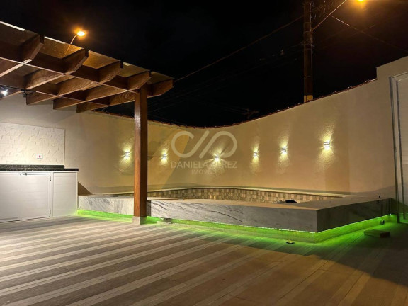 Imagem Casa com 3 Quartos à Venda, 160 m² em Caiçara - Praia Grande Imagem Casa com 3 Quartos à Venda, 160 m² em Caiçara - Praia Grande