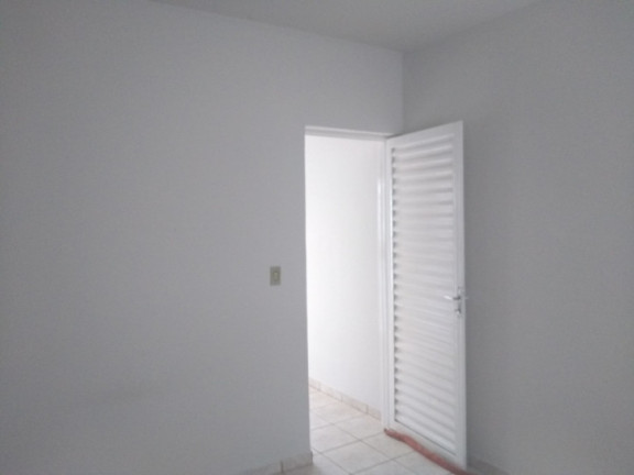 Imagem Kitnet com 1 Quarto para Alugar, 30 m² em Jardim Colonial - Bauru Imagem Kitnet com 1 Quarto para Alugar, 30 m² em Jardim Colonial - Bauru