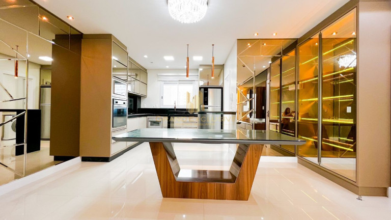 Imagem Apartamento com 3 Quartos à Venda, 128 m² em Centro - Balneário Camboriú Imagem Apartamento com 3 Quartos à Venda, 128 m² em Centro - Balneário Camboriú