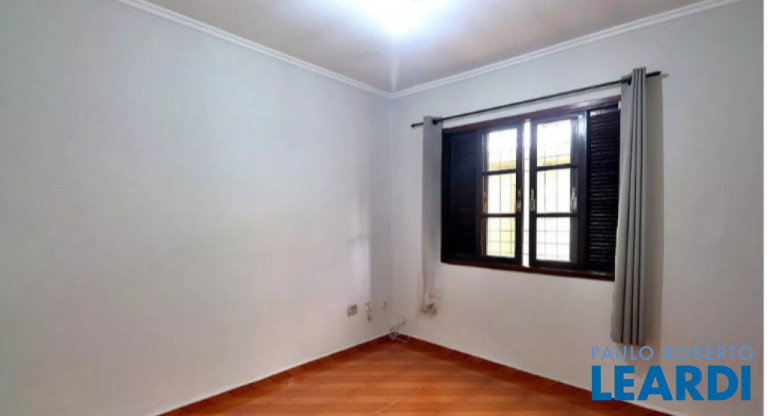Imagem Casa com 3 Quartos à Venda, 130 m² em Jardim Stella - Santo André Imagem Casa com 3 Quartos à Venda, 130 m² em Jardim Stella - Santo André