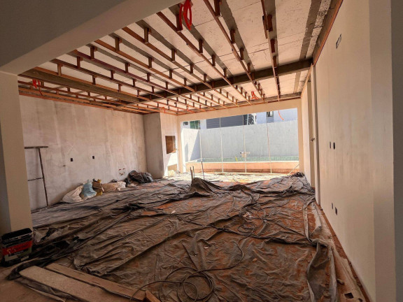 Casa com 3 Quartos à Venda, 205 m² em Cascavel