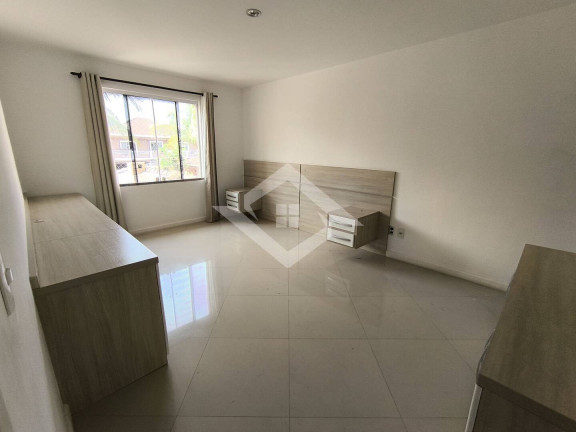 Imagem Casa com 4 Quartos à Venda, 330 m² em Vargem Pequena - Rio De Janeiro Imagem Casa com 4 Quartos à Venda, 330 m² em Vargem Pequena - Rio De Janeiro