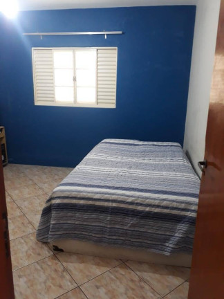 Imagem Casa com 3 Quartos à Venda, 250 m² em Jardim Itamarati - Botucatu