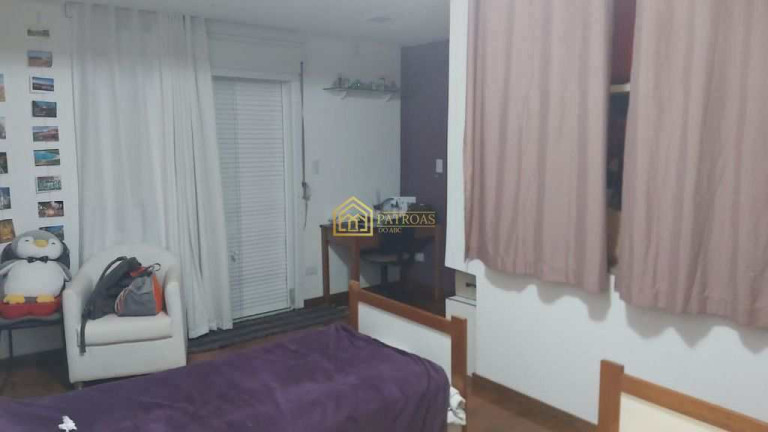 Imagem Casa com 3 Quartos à Venda, 240 m² em Vila Scarpelli - Santo André Imagem Casa com 3 Quartos à Venda, 240 m² em Vila Scarpelli - Santo André