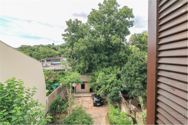 Imagem Casa com 2 Quartos à Venda, em Vila Nova - Porto Alegre Imagem Casa com 2 Quartos à Venda, em Vila Nova - Porto Alegre