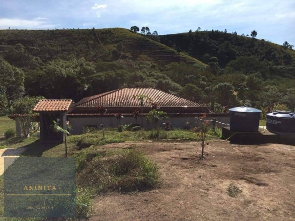 Imagem Casa com 7 Quartos à Venda, 145 m² em José Borba Da Silva - Igaratá