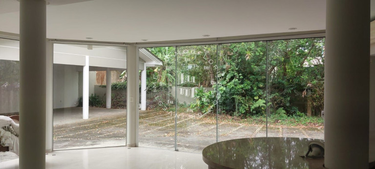 Casa de Condomínio à Venda, 296 m² em Cacupé - Florianópolis