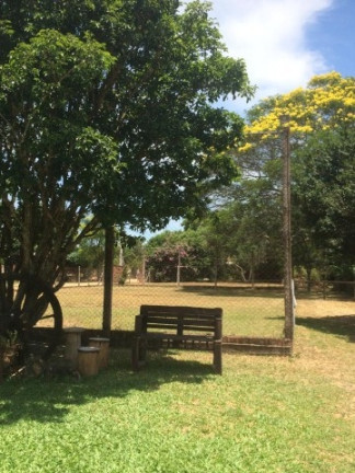 Imagem Casa com 3 Quartos à Venda, 1.980 m² em águas Claras - Viamão