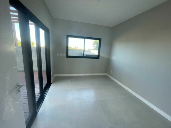 Imagem Casa com 4 Quartos à Venda, 135 m² em Ambrósio - Garopaba