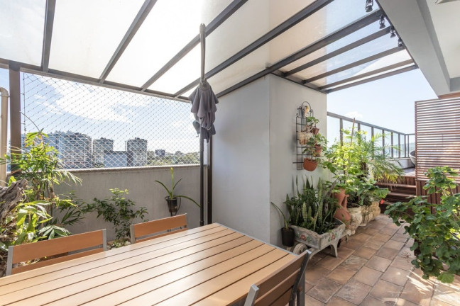 Imagem Imóvel com 3 Quartos à Venda, 240 m² em Chácara Das Pedras - Porto Alegre Imagem Imóvel com 3 Quartos à Venda, 240 m² em Chácara Das Pedras - Porto Alegre