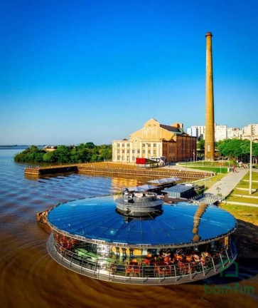Imagem Casa com 14 Quartos à Venda, 110 m² em Centro Histórico - Porto Alegre Imagem Casa com 14 Quartos à Venda, 110 m² em Centro Histórico - Porto Alegre