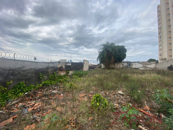 Imagem Terreno à Venda, 2.900 m² em Centro - Taubaté Imagem Terreno à Venda, 2.900 m² em Centro - Taubaté