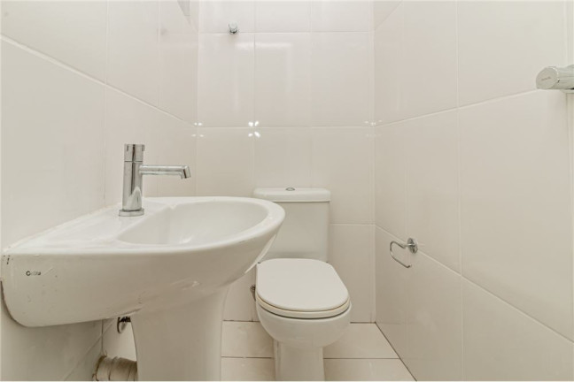 Imagem Imóvel com 4 Quartos à Venda, em Vila Ipiranga - Porto Alegre Imagem Imóvel com 4 Quartos à Venda, em Vila Ipiranga - Porto Alegre
