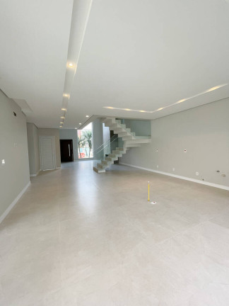 Imagem Casa de Condomínio com 4 Quartos à Venda, 232 m² em Igara - Canoas Imagem Casa de Condomínio com 4 Quartos à Venda, 232 m² em Igara - Canoas