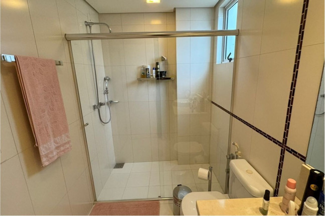 Imagem Imóvel com 3 Quartos à Venda, 223 m² em Centro - Balneário Camboriú Imagem Imóvel com 3 Quartos à Venda, 223 m² em Centro - Balneário Camboriú