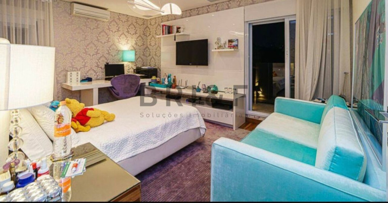 Imagem Casa com 3 Quartos à Venda, 550 m² em Pacaembu - São Paulo Imagem Casa com 3 Quartos à Venda, 550 m² em Pacaembu - São Paulo