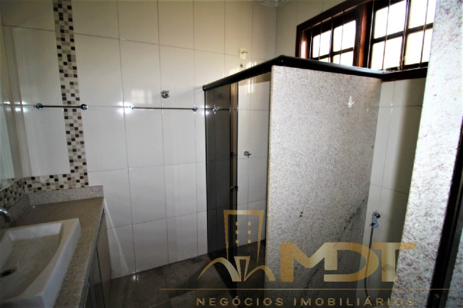 Imagem Casa com 3 Quartos à Venda, 260 m² em Braúnas - Belo Horizonte Imagem Casa com 3 Quartos à Venda, 260 m² em Braúnas - Belo Horizonte