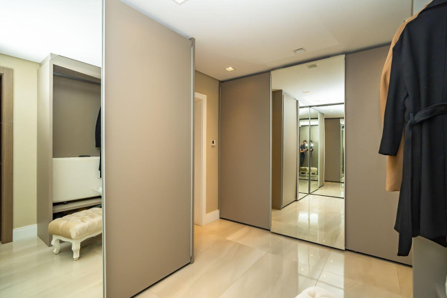 Imagem Apartamento com 3 Quartos à Venda, 350 m² em água Verde - Curitiba Imagem Apartamento com 3 Quartos à Venda, 350 m² em água Verde - Curitiba