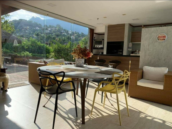 Casa com 4 Quartos à Venda, 410 m² em Parque Do Imbui - Teresópolis