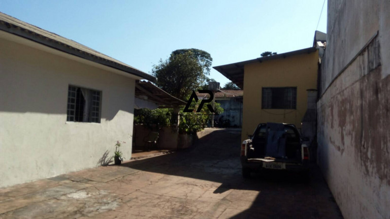 Imagem Terreno à Venda, 558 m² em Zona 05 - Maringá