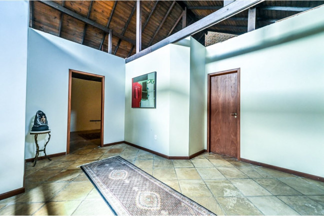 Imagem Casa com 4 Quartos à Venda, 329 m² em Ipanema - Porto Alegre Imagem Casa com 4 Quartos à Venda, 329 m² em Ipanema - Porto Alegre