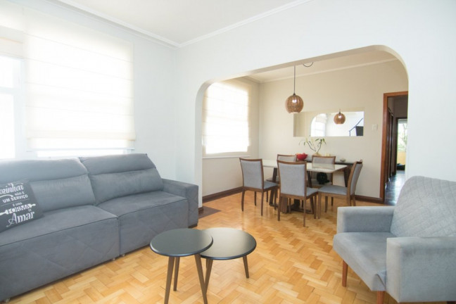 Imagem Imóvel com 3 Quartos à Venda, 111 m² em Petrópolis - Porto Alegre Imagem Imóvel com 3 Quartos à Venda, 111 m² em Petrópolis - Porto Alegre