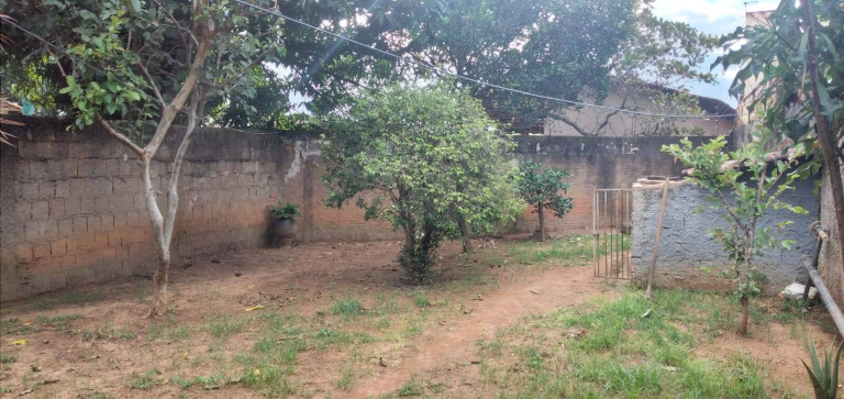 Imagem Casa com 3 Quartos à Venda, 272 m² em Cardoso Continuação - Aparecida De Goiânia Imagem Casa com 3 Quartos à Venda, 272 m² em Cardoso Continuação - Aparecida De Goiânia