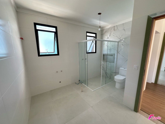 Imagem Casa de Condomínio com 4 Quartos à Venda, 288 m² em Cachoeira Do Bom Jesus - Florianópolis Imagem Casa de Condomínio com 4 Quartos à Venda, 288 m² em Cachoeira Do Bom Jesus - Florianópolis