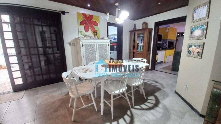 Imagem Sobrado com 5 Quartos à Venda, 210 m² em Centro - Imbé