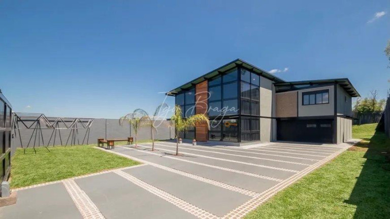 Imagem Casa com 3 Quartos à Venda, 455 m² em Campo Comprido - Curitiba Imagem Casa com 3 Quartos à Venda, 455 m² em Campo Comprido - Curitiba