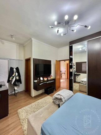 Imagem Casa com 3 Quartos à Venda, 240 m² em Loteamento Villa Branca - Jacareí Imagem Casa com 3 Quartos à Venda, 240 m² em Loteamento Villa Branca - Jacareí