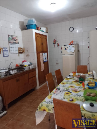 Imagem Casa com 4 Quartos à Venda,  em Jd. Das Industrias - Jacareí